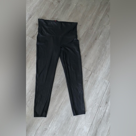 Black Women's Spanx High-Waisted Pants - Picture 3 of 6
